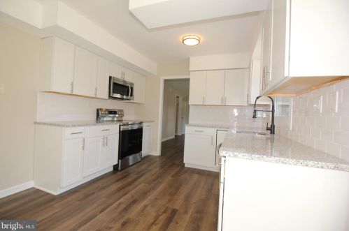 42 Temple Ln, Willingboro NJ  08046-3706 exterior