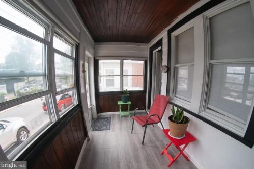 327 Bert Ave, Trenton NJ  08629-2613 exterior