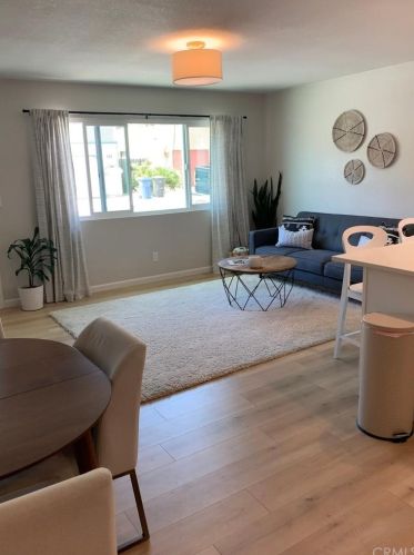 137 Boeker Ave, Pismo Beach, CA 93449-2011