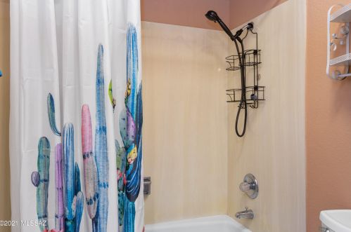 7552 Knollwood Cir, Tucson AZ 85750-2325 exterior