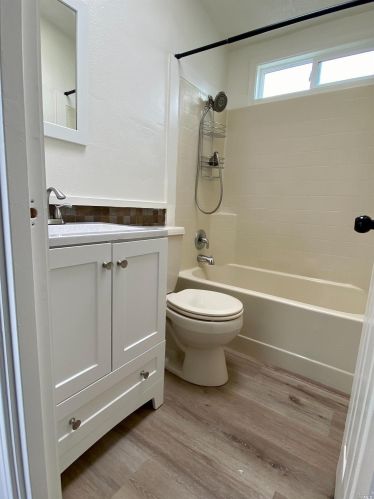 110 El Crystal Dr, Santa Rosa CA  95409-7909 exterior