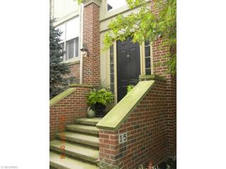15 Astor Pl, Cleveland OH  44116-1545 exterior