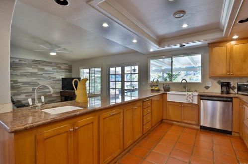 1124 Lostinda St, El Cajon CA  92019-3255 exterior