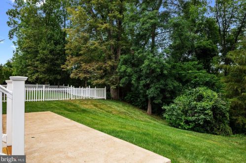 6465 Ashby Grove Loop, Haymarket VA  20169-3211 exterior