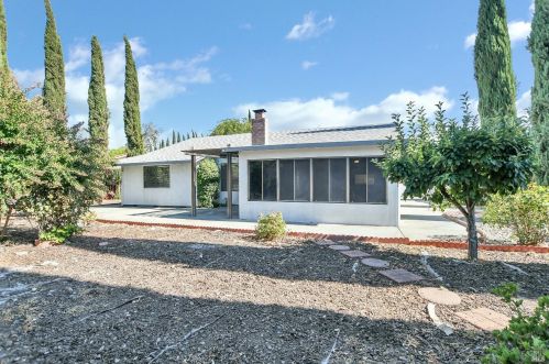 150 Alonzo Ct, Vacaville CA  95687-5466 exterior