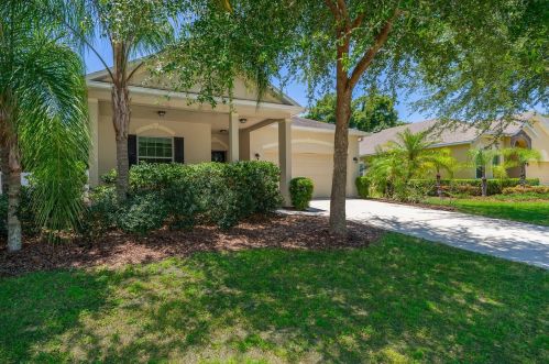 1562 Danisco Pl, Apopka, FL 32703-3676