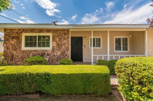 8681 Garfield St, Riverside, CA 92504-2964