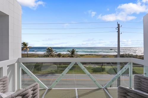 602 Ocean Blvd, Delray Beach FL  33483-7214 exterior