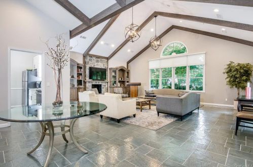 8 Westfield Ln, White Plains NY  10605-5459 exterior