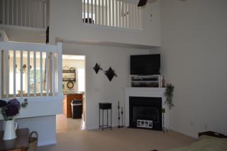 500 Canary Ct, Greensboro NC  27409-9134 exterior