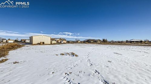 971 Los Charros Dr, Pueblo CO 81007-6168 exterior