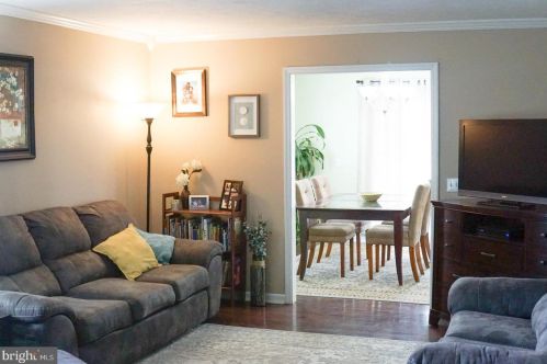 1922 Lynne Pl, Harrisonburg VA  22801-5738 exterior
