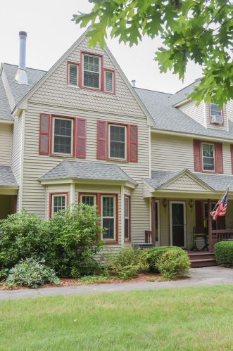 25 Stanstead Pl, Nashua, NH 03063-1512