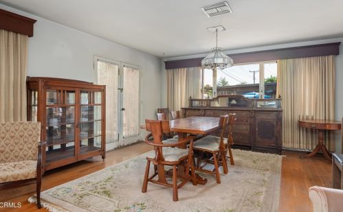 2500 Trinity Pl, Oxnard CA  93033-4814 exterior