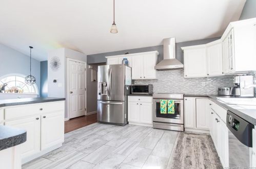 62 William St, Milford CT  06461-3041 exterior