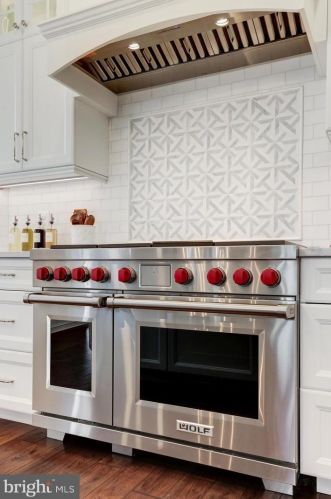 18506 Pelicans Nest Way, Leesburg VA  20176-3963 exterior