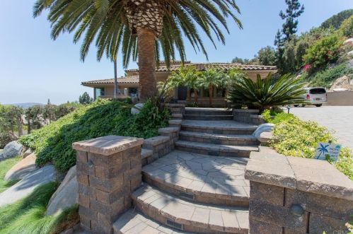 4720 Gabriel Way, La Mesa, CA 91941-6834