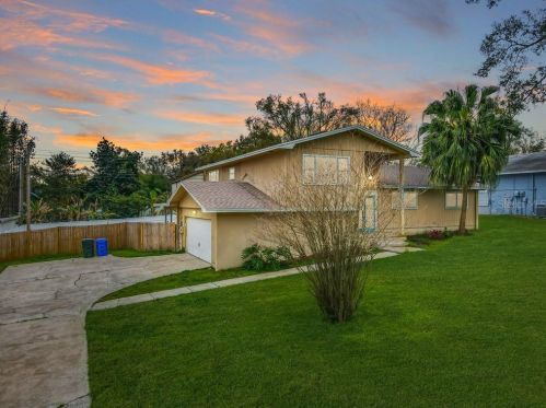 1319 Valley Hill Ct, Lakeland, FL 33813-2279