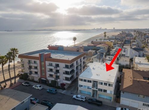 21 62nd Pl, Long Beach, CA 90803-5613