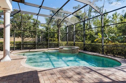 9106 Sahalee Ct, Naples, FL 34113-1673