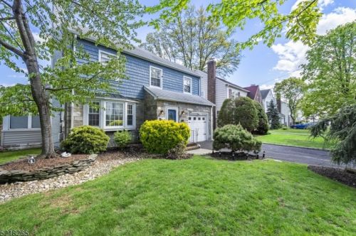 460 Elinor Ave, Roselle Park, NJ 07204-2119