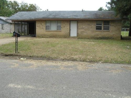 414 Logan St, Auvergne, AR 72112-2706