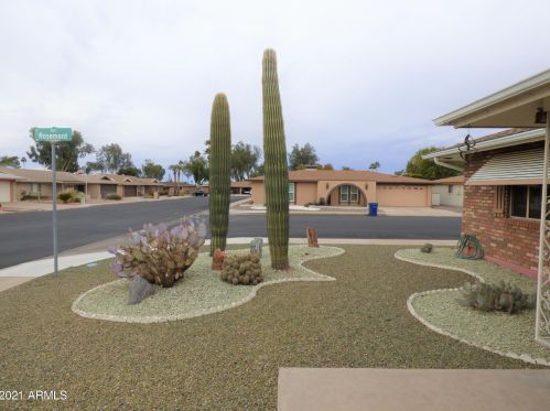 5002 Elena Ave, Mesa, AZ 85206-2854
