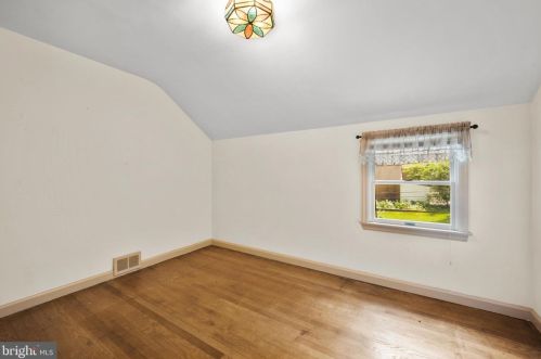 101 Elm Ave, Yardley PA 19067-7419 exterior