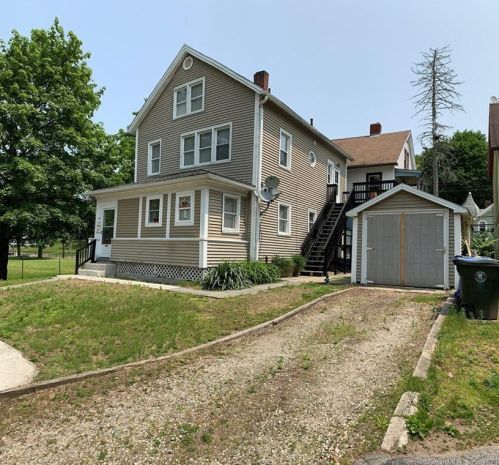 84 River Ave, Norwich, CT 06360-6317