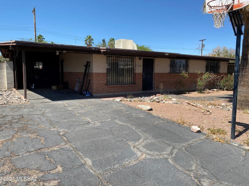 6640 Calle Dened, Tucson, AZ 85710-5616