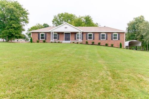 241 Harbor Dr, Hendersonville, TN 37075-4147