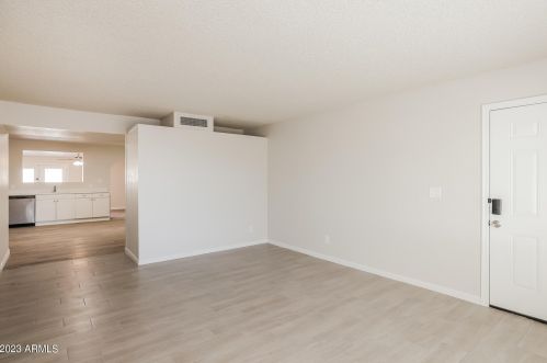 2708 Acoma Dr, Phoenix AZ  85032-4900 exterior