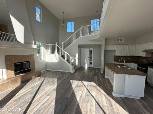 1410 Mesa View Ln, Santa Maria CA  93454-2573 exterior