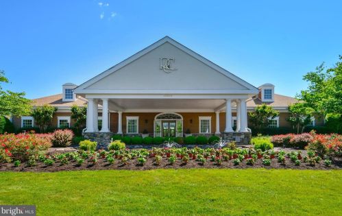 43527 Butler Pl, Leesburg VA 20176-7428 exterior