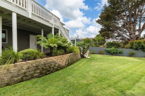 683 Glenmont Dr, Solana Beach CA  92075-1313 exterior