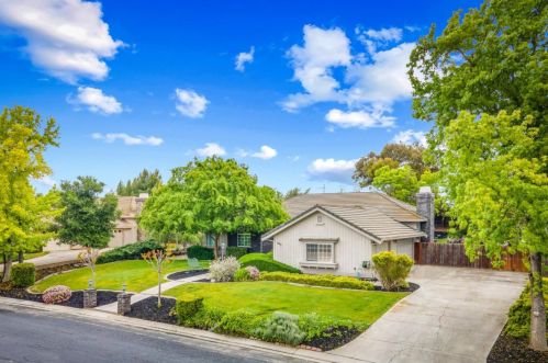 341 Tierra Del Sol, Hollister, CA 95023-6909