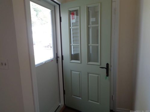 94 Constance Dr, Manchester, CT 06042-3367