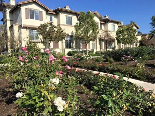 2252 Schlaepfer Dr, Fullerton, CA 92833-5630