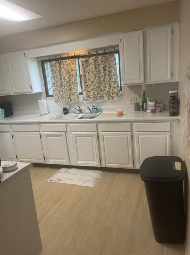 1707 Delaware Ave, New Castle PA  16105-2242 exterior