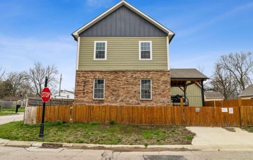 2948 Main St, Darbydale, OH 43123-1947