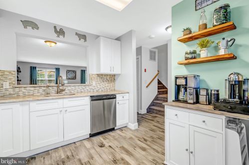 36 Quail Run, Berkeley Township NJ  08721-1300 exterior