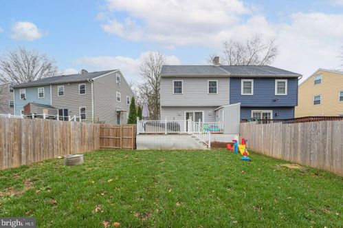 260 Cricklewood Cir, Lansdale PA  19446-1420 exterior