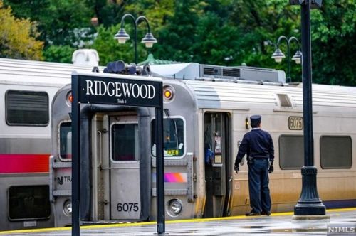 108 Monroe St, Ridgewood NJ  07450-3019 exterior