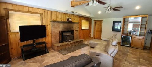 611 Ulysses Way, Linden, VA 22642-5911