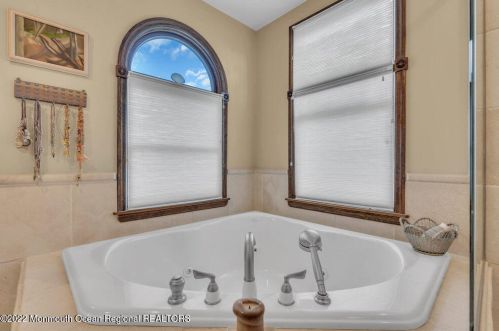 211 Ave, Belmar NJ 07719-2014 exterior