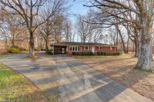 217 Liberty Rd, Reidsville, NC 27320-6725