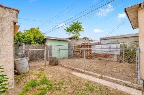 4627 Pine St, Pico Rivera CA  90660-2261 exterior