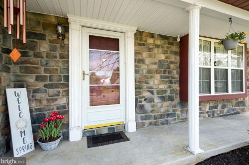 4 Sherry Ann Dr, Lumberton Township, NJ 08048-4512