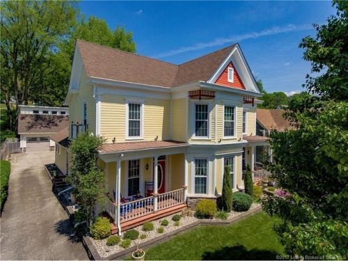 516 Chestnut St, Corydon IN  47112-1302 exterior