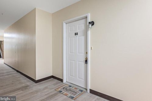 1284 Ox Rd, Woodstock VA  22664-1055 exterior
